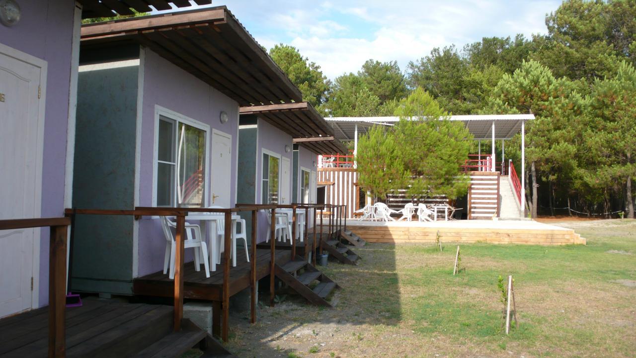 Mini-Hotel Forest Club Pitsunda Exterior foto